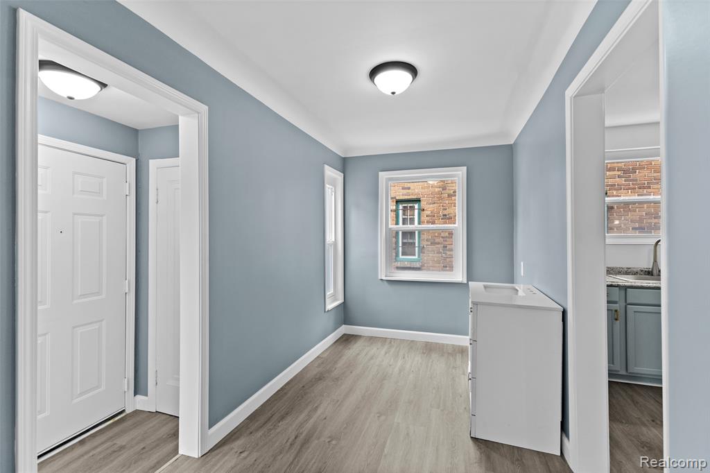 8310 Whitcomb Street, Detroit, MI 48228 — Photo 11