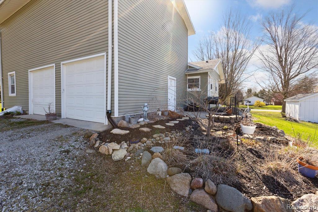 8023 Bray Road, Vassar, MI 48768 — Photo 34