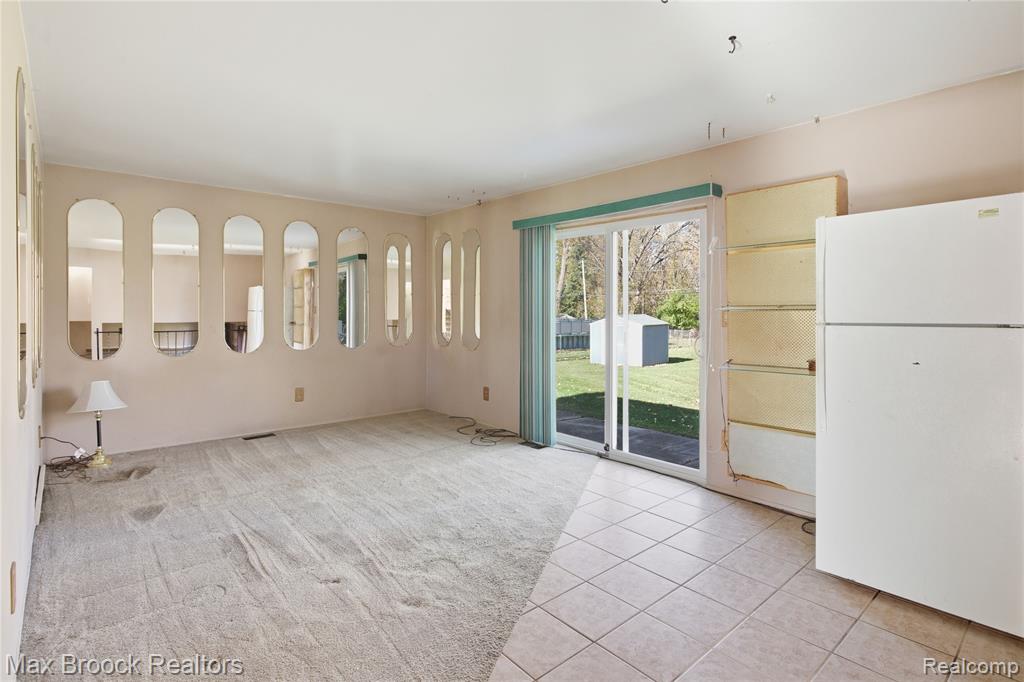 8759 Calvert Drive, Sterling Heights, MI 48312 — Photo 8