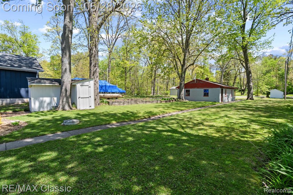 10584 Bob White Beach Boulevard, Whitmore Lake, MI 48189 — Photo 20