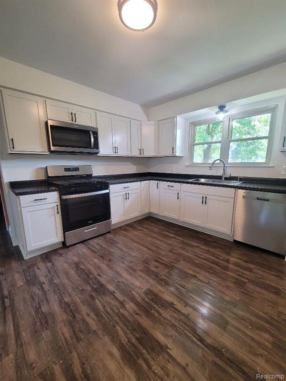 4541 HEPBURN, Saginaw, MI 48603 — Photo 5