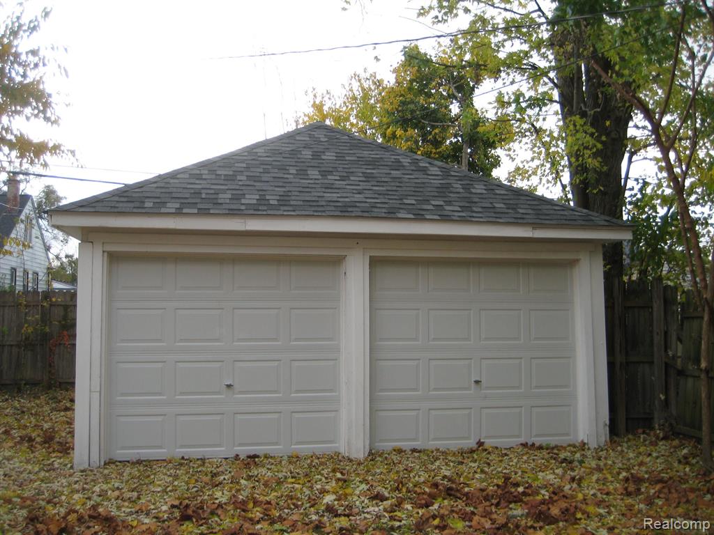 8066 NORMILE Street, Detroit, MI 48204 — Photo 4