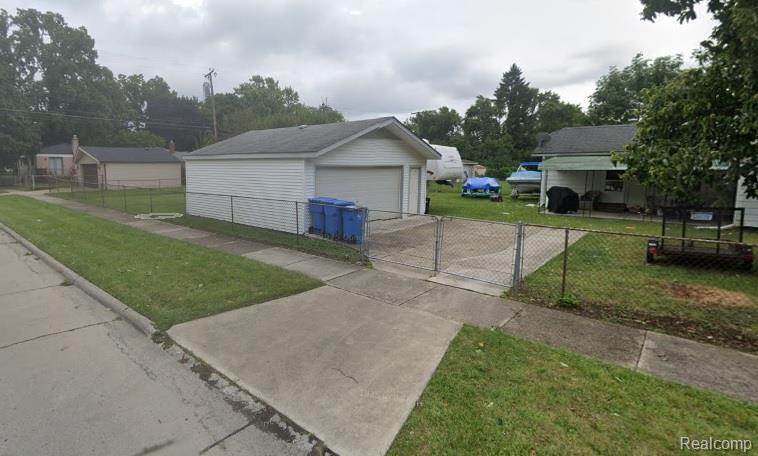 Vacant Gertrude Street, Dearborn Heights, MI 48125 — front exterior