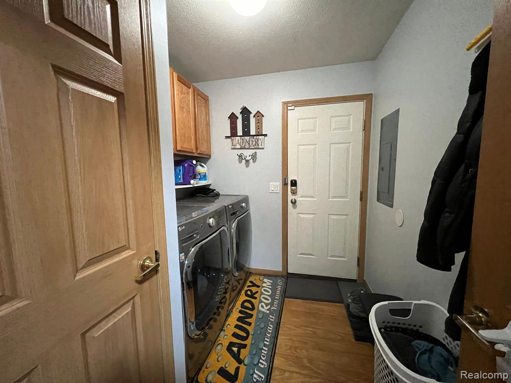 614 STIRLING Street, Pontiac, MI 48340 — Photo 19