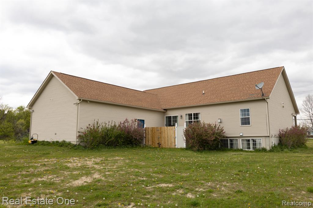 25260 32 Mile Road, Lenox, MI 48050 — Photo 41
