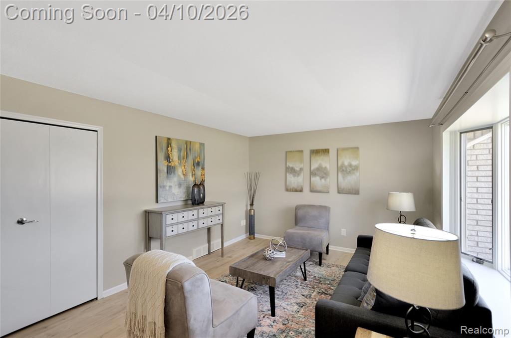 45064 Hecker Drive, Utica, MI 48317 — Photo 5
