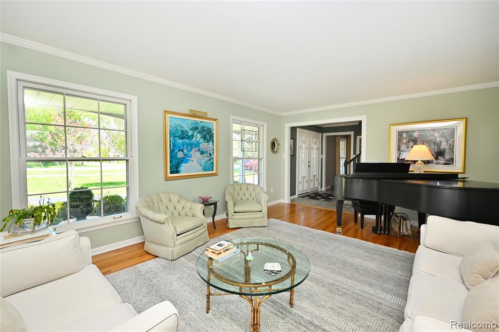 4655 Walnut Lake Road, Bloomfield Hills, MI 48301 — Photo 5