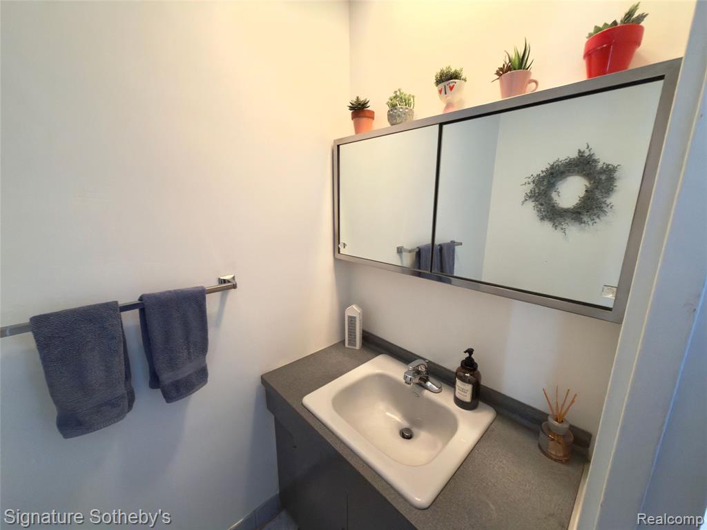 1414 Joliet Place, Detroit, MI 48207 — Photo 15