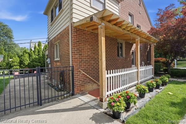 169 McKinley Avenue, Grosse Pointe Farms, MI 48236 — Photo 49
