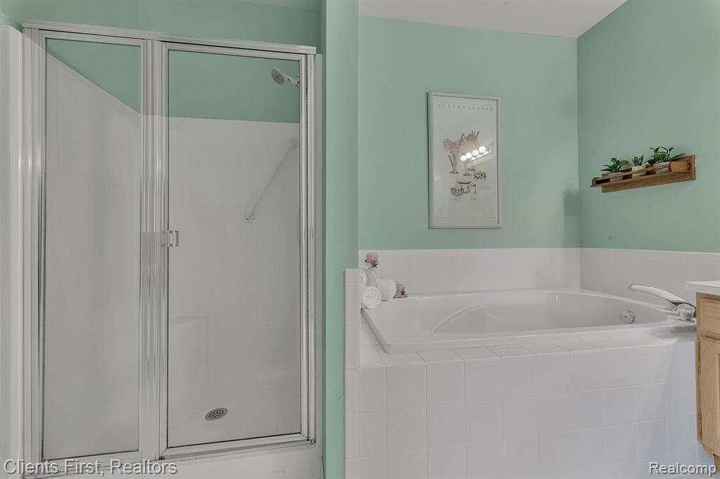 47755 VISTAS CIRCLE Drive N, Canton, MI 48188 — Photo 27
