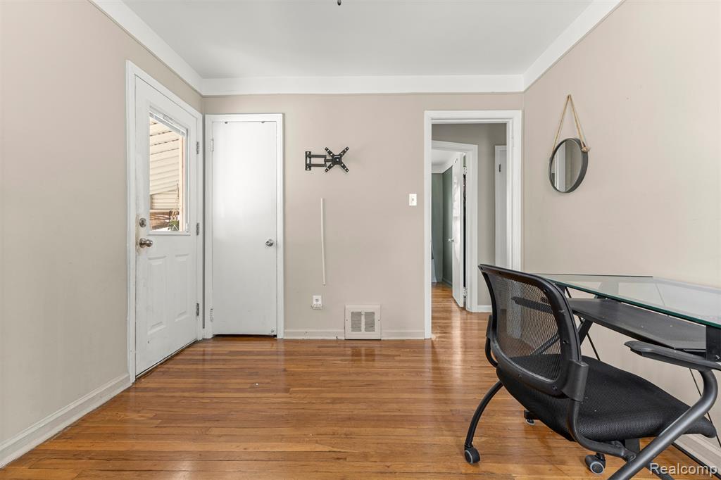 2119 White Avenue, Lincoln Park, MI 48146 — Photo 23