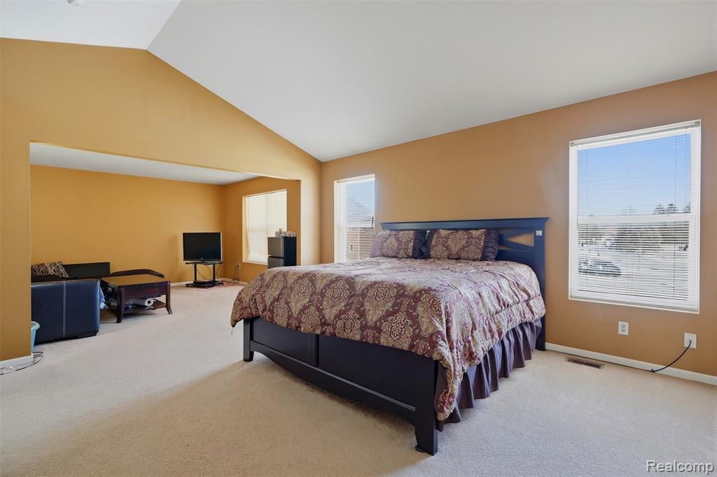 42575 Silverwood Drive, Sterling Heights, MI 48314 — Photo 26