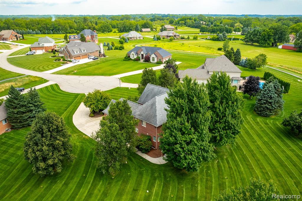 69493 MEADOWBROOK Lane, Bruce, MI 48065 — Photo 10