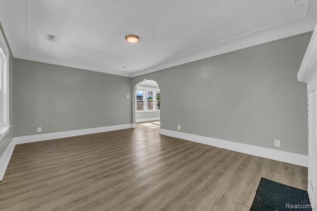 5511-5513 Somerset Avenue, Detroit, MI 48224 — Photo 10