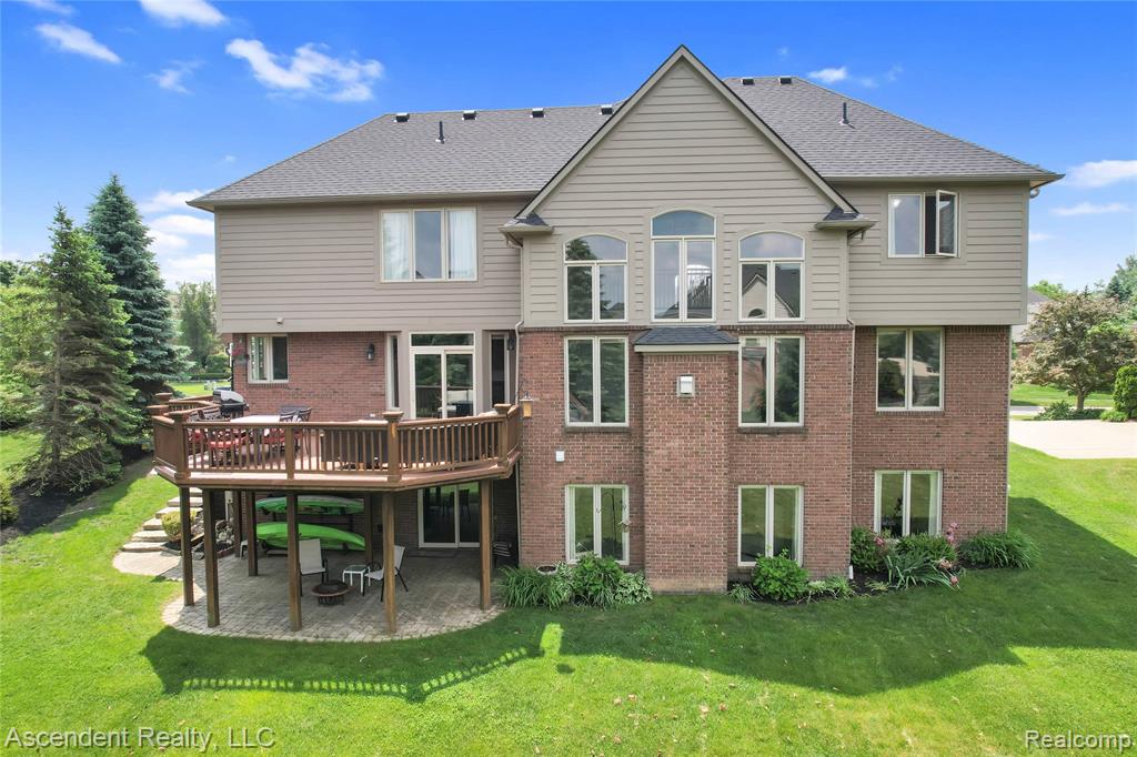 48392 Binghampton Drive, Northville, MI 48168 — Photo 49