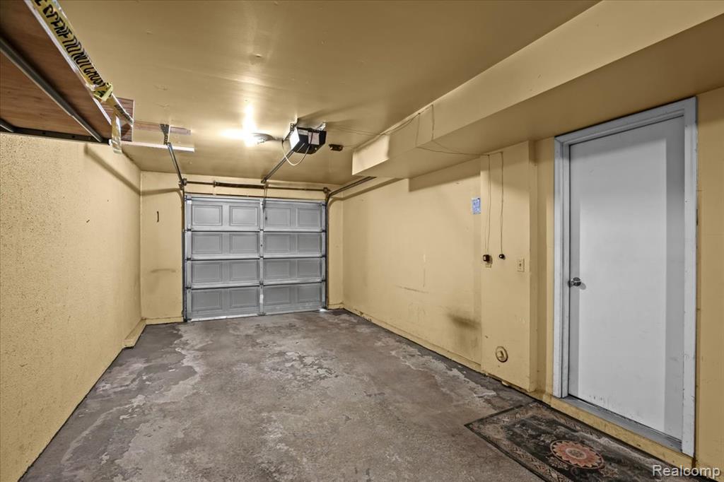 294 Main Sail Court, 22, Detroit, MI 48207 — Photo 36