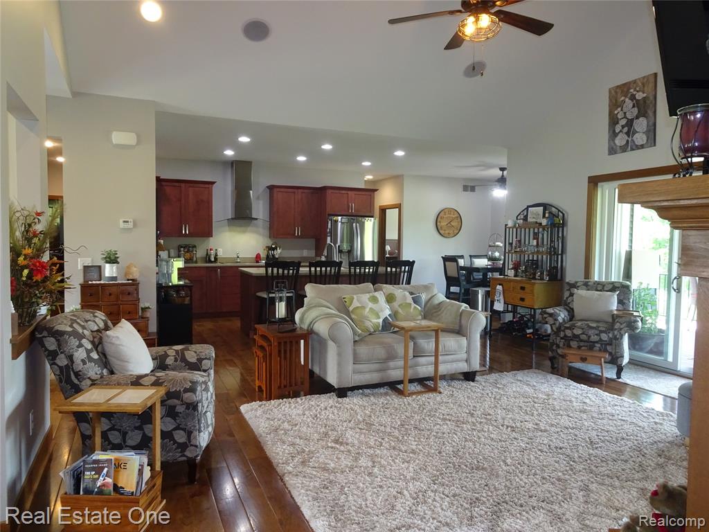 16130 TINDALL Road, Davisburg, MI 48350 — Photo 8