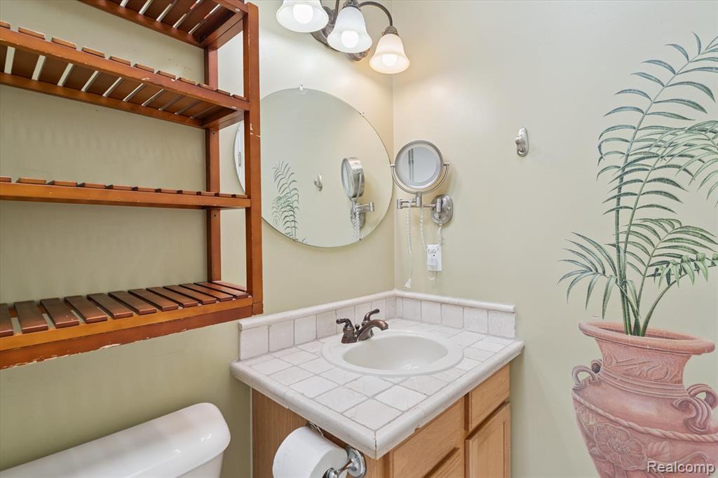 480 Andover Woods Drive, Fenton, MI 48430 — Photo 26