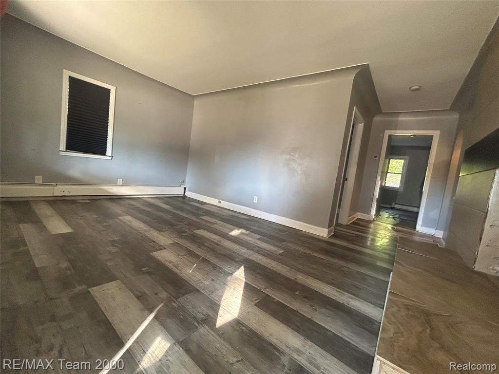 8656 NIGHTINGALE Ave., Dearborn Heights, MI 48127 — Photo 8