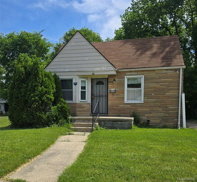 8210 Warwick Street, Detroit, MI 48228 — front exterior