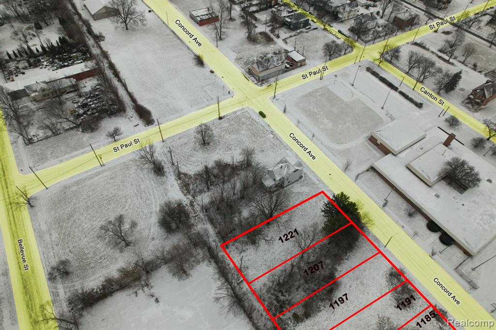 1185 Concord Street - Photo 2