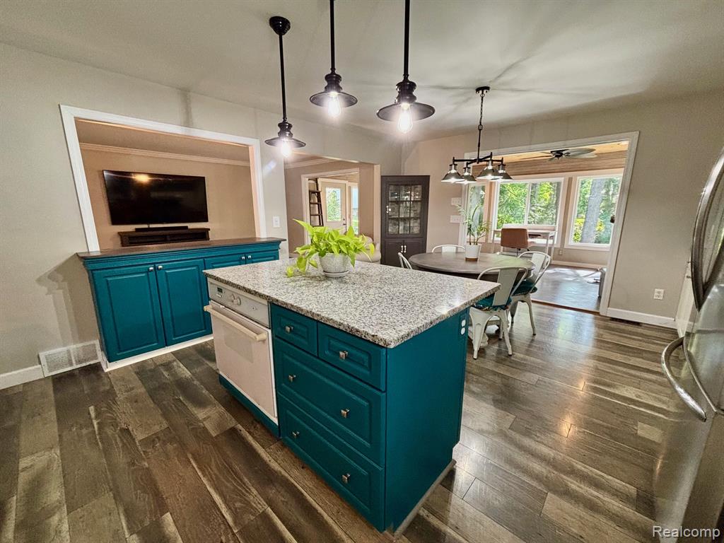 2880 Wareing Drive, Orion, MI — Photo 10