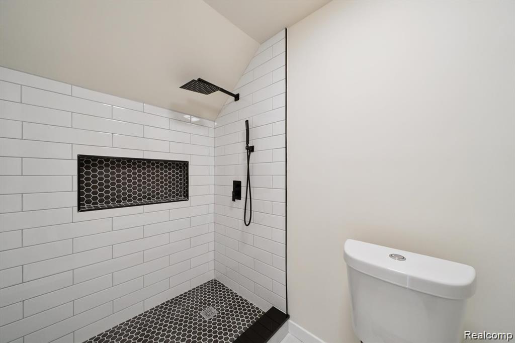 15876 Burt Road, Detroit, MI 48223 — Photo 11