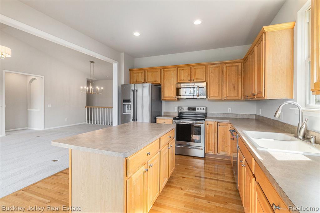 3736 VICKSBURG Way, Howell, MI 48843 — Photo 14