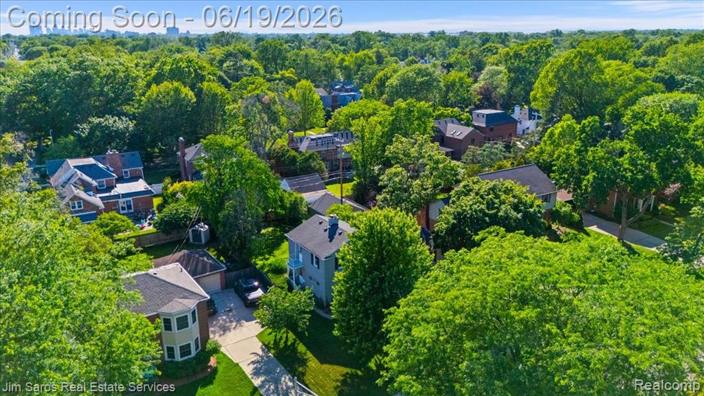 615 Lakepointe Street, Grosse Pointe, MI 48230 — Photo 33