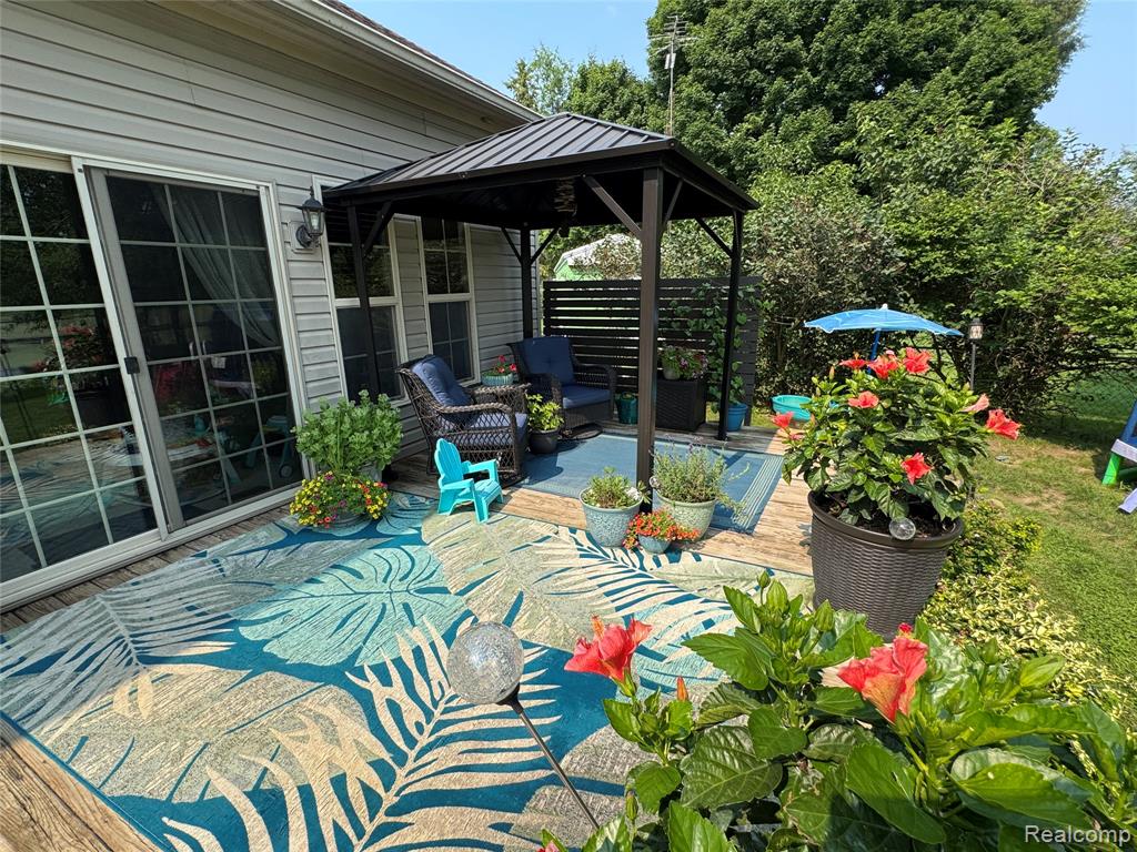 577 Norvell Beach Drive, Brooklyn, MI 49230 — Photo 38