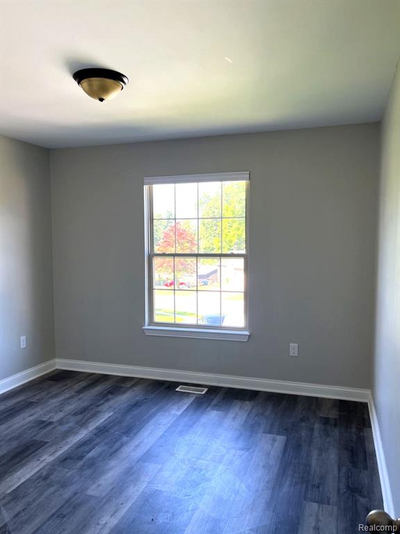 5700 APPIAN Way, Waterford, MI 48329 — Photo 28