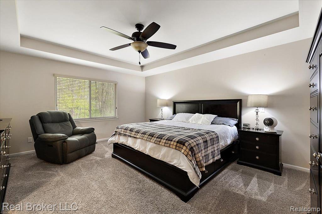 5633 GOLF POINTE Drive, Clarkston, MI 48348 — Photo 49