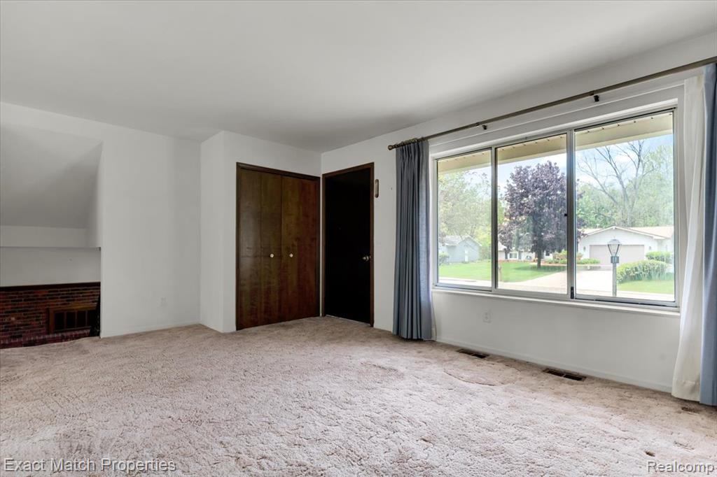 7186 Snow Apple Drive, Clarkston, MI — Photo 12