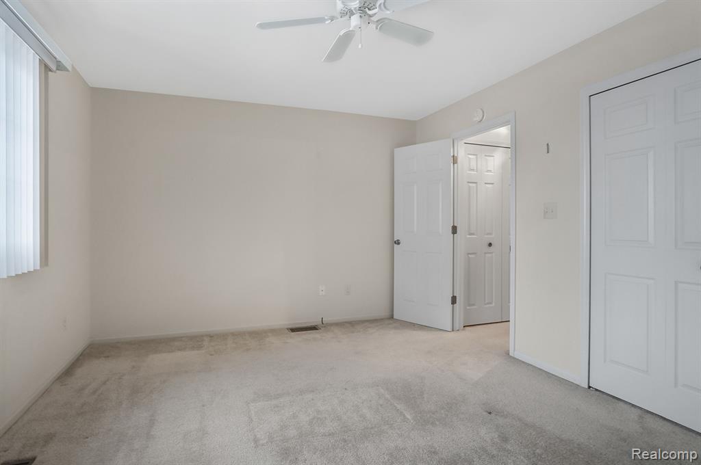 1000 PINEWOOD, Brighton, MI 48116 — Photo 30