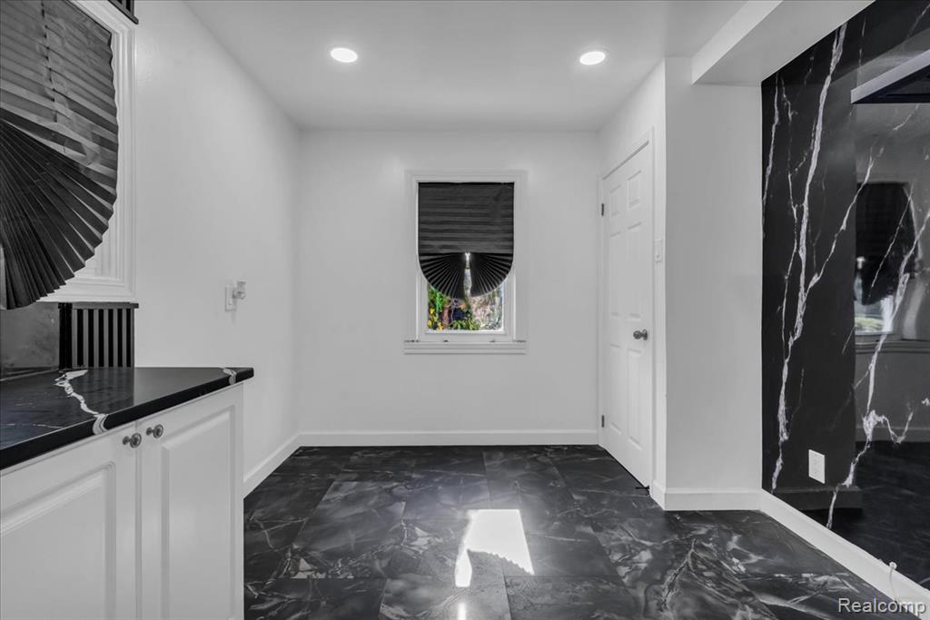 1501 S Annabelle Street, Detroit, MI 48217 — Photo 9