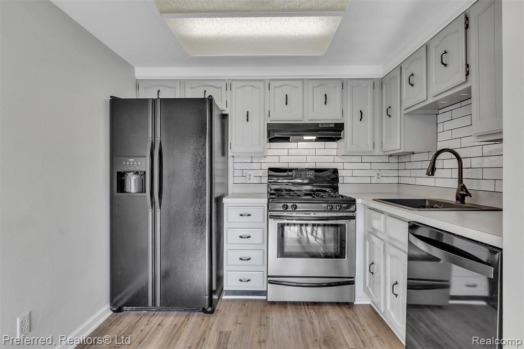 19517 Dartmouth Place, Northville, MI 48167 — Photo 15