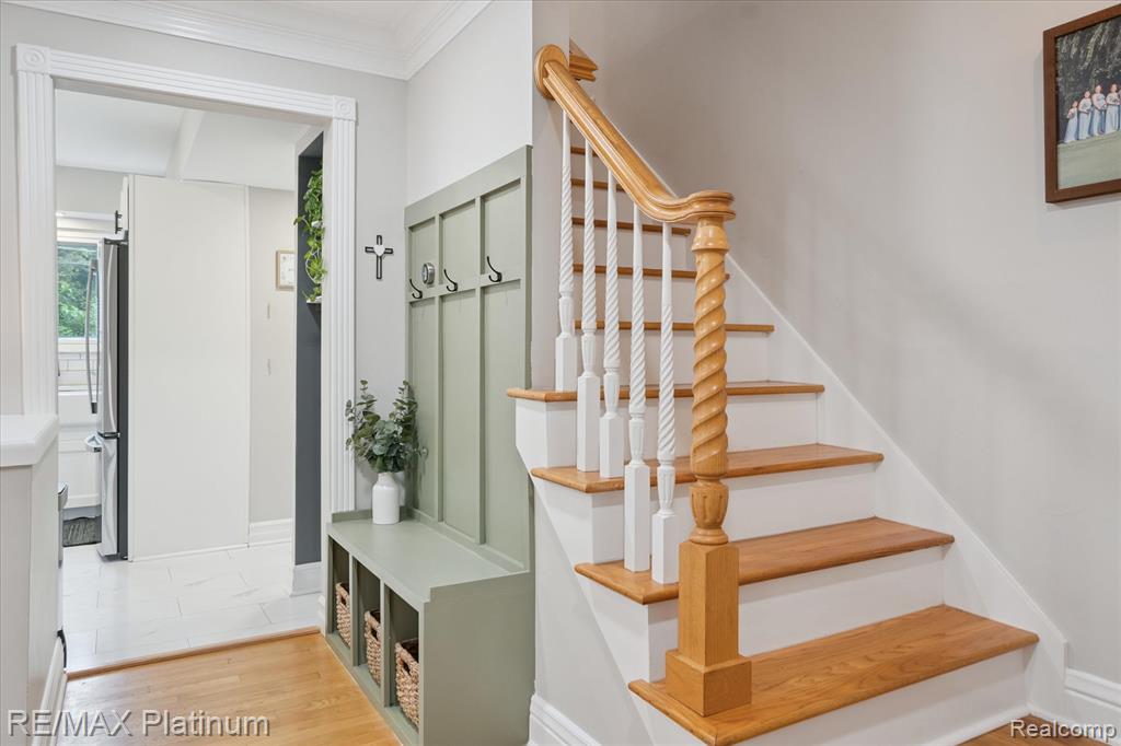 572 Old Creek Drive, Saline, MI 48176 — Photo 6