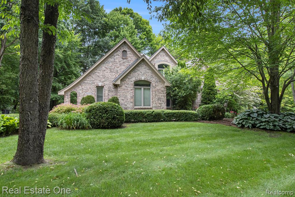 9832 Kingston Ridge, Clarkston, MI 48348 — Photo 47