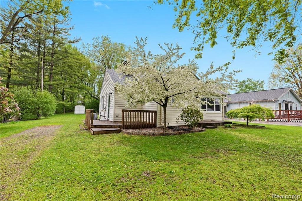 15403 MAXWELL Avenue, Plymouth, MI 48170 — Photo 4