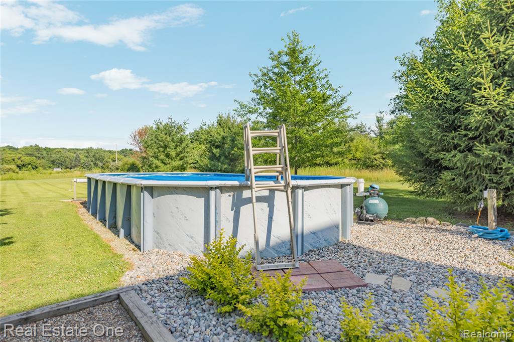 9210 Hickory Ridge Road, Holly, MI 48442 — Photo 14