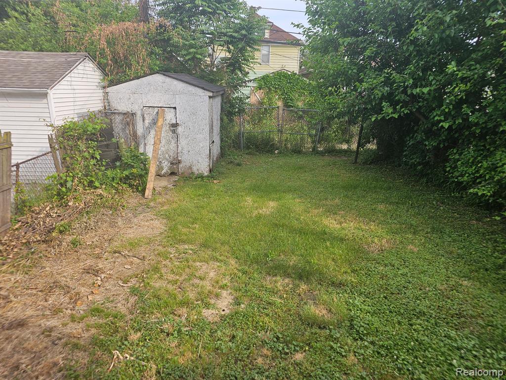 8379 WHITTAKER Street, Detroit, MI 48209 — Photo 9
