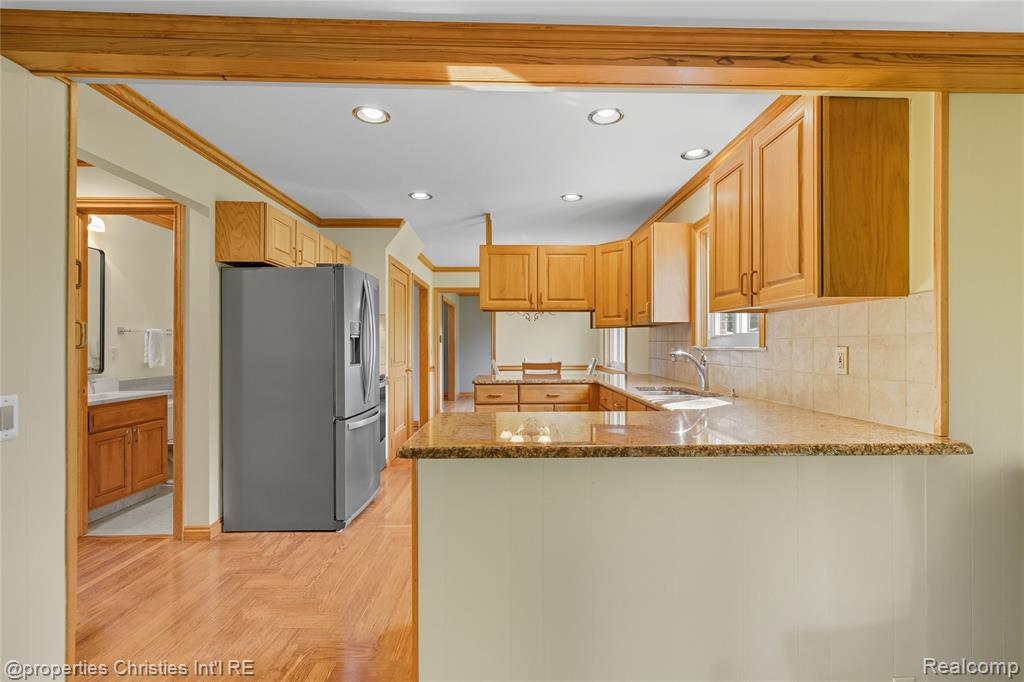 6308 Donnybrook Drive, Shelby Twp, MI 48316 — Photo 14