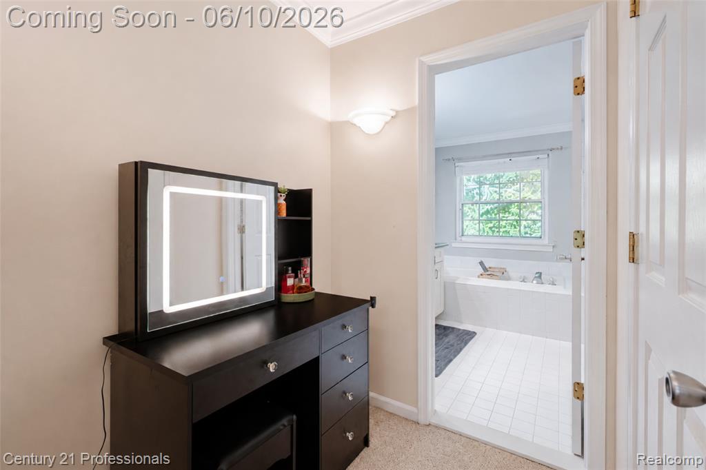 425 Cherry Grove Lane, Walled Lake, MI 48390 — Photo 44