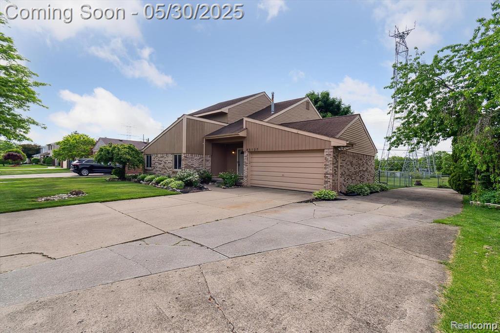 45127 Fair Oaks Drive, Canton, MI 48187 — Photo 49