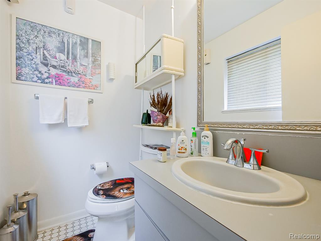 6775 Cedarbrook Drive, Bloomfield Hills, MI 48301 — Photo 20