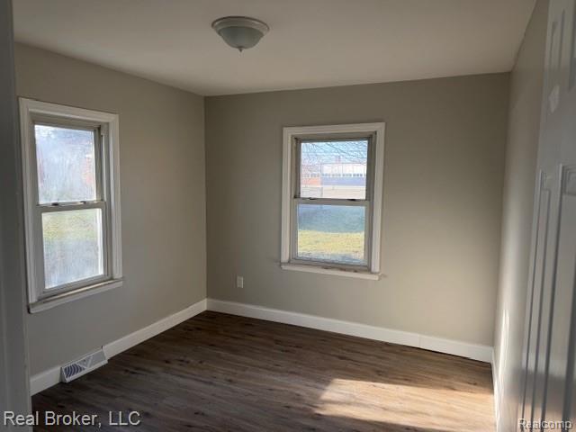 30221 Maplewood Street, Garden City, MI — Photo 14