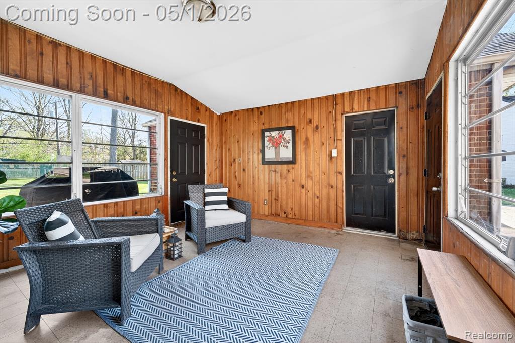 20479 Old Homestead Drive, Harper Woods, MI 48225 — Photo 23
