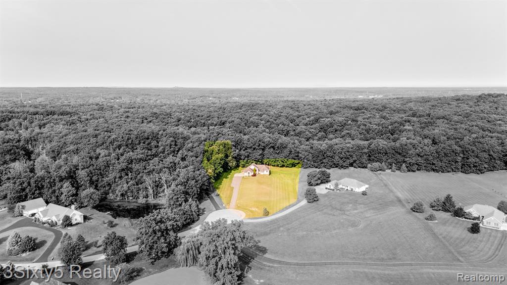 597 Country Meadows Trail, Ortonville, MI 48462 — Photo 41