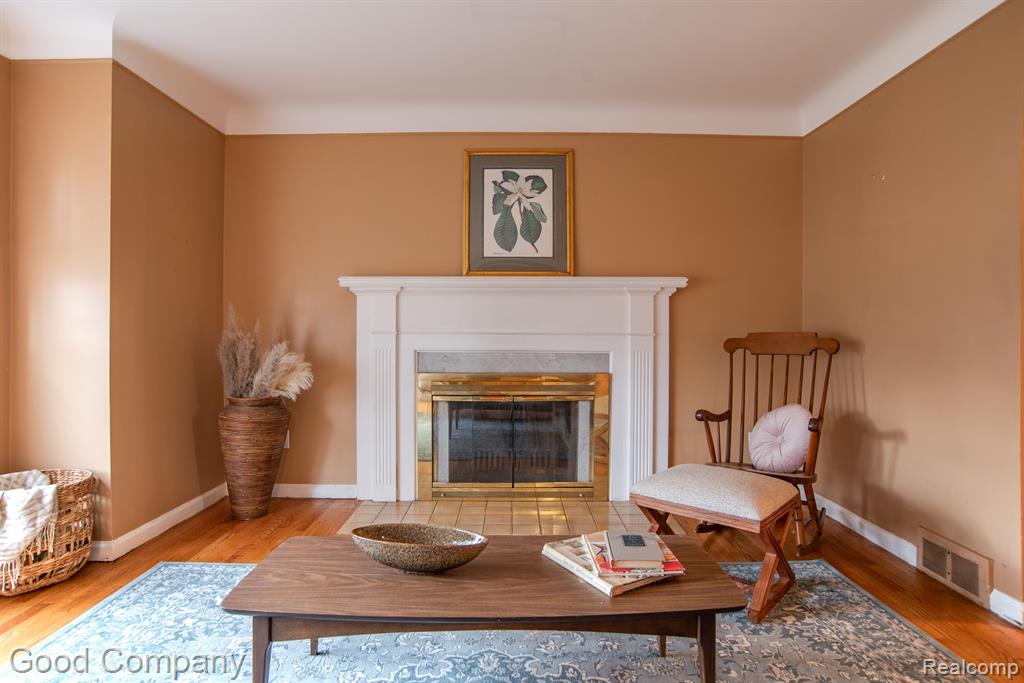 2564 WOODSTOCK Drive, Highland Park, MI 48203 — Photo 5