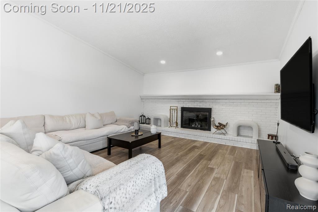 6528 Sterling Court, Garden City, MI — Photo 12